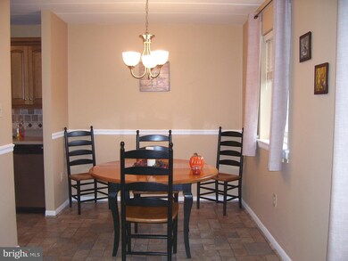 801 S Chester Rd unit 402, Swarthmore, PA 19081 - photo 3
