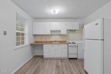 505 Elm St, Jacksonville, NC 28540 - photo 4