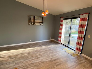Dining/slider to backyard