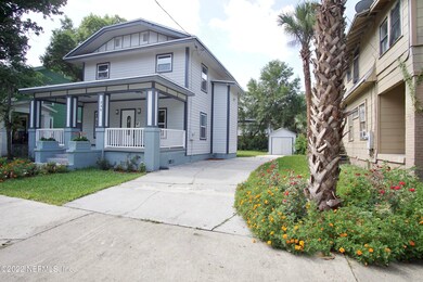 Front Beauty Main Shot 2 & Driveway