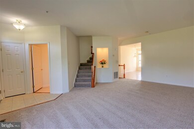 4545 Hidden Stream Ct, Owings Mills, MD 21117 - photo 4
