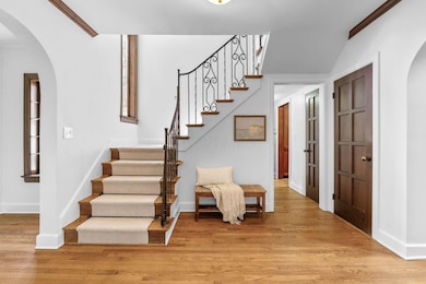 2134 Yorkshire Rd (Interior)-1