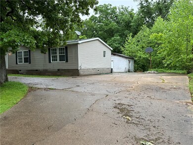 582 Serenity Dr, Watts, OK 74964 - photo 2