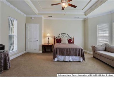 Extra Room for Small Breakfast or Mudroom Area, La