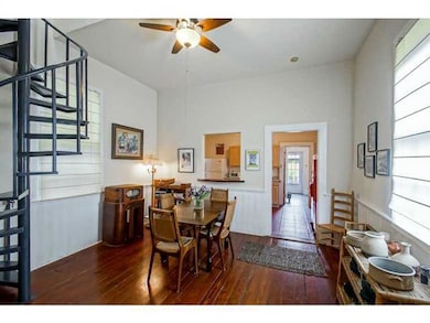 Den/Family/Great Room.