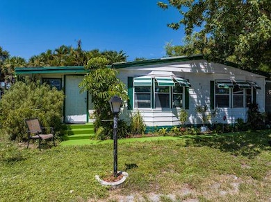 555 4th St unit Lot 92, Vero Beach, FL 32962 - photo 2