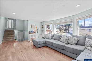 395 Khartoum St SE, Salem, OR 97306 - photo 3