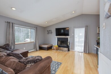 74 G h Carter Dr, Danville, NH 03819 - photo 4