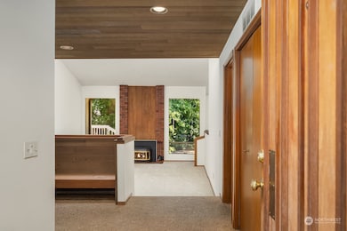 7500 85th Place SE, Mercer Island, WA 98040 - photo 2