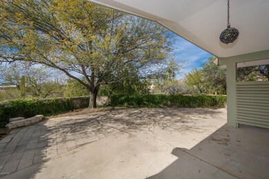 patio living-dining-3