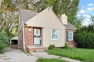 8626 Piedmont St, Detroit, MI 48228 - photo 2