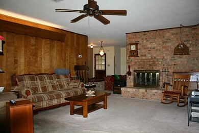 25422 Spring Ridge Dr, Spring, TX 77386 - photo 5