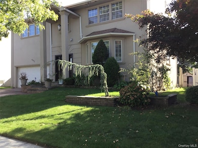 683 Vandam St, Valley Stream, NY 11581 - photo 2