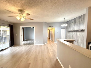 6492 Royal Woods Dr unit 5, Fort Myers, FL 33908 - photo 3