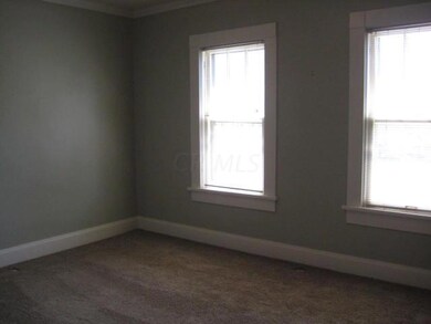 242 Reinhard Ave, Columbus, OH 43206 - photo 2