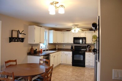 7 Anna St, Haverhill, MA 01832 - photo 6