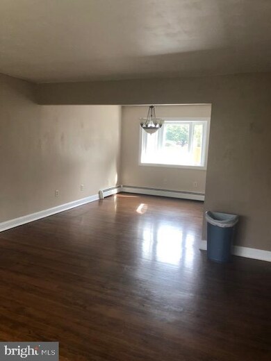 725 Gibraltar Rd, Reading, PA 19606 - photo 6