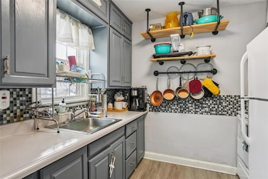 7016 Palm Dr, Urbandale, IA 50322 - photo 7