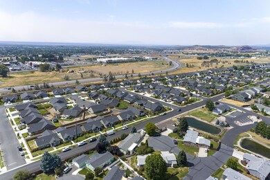 3-web-or-mls-1955 NE 6th St-Redmond-3