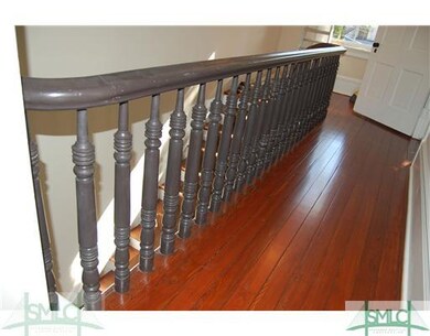 115 W Perry St unit up, Savannah, GA 31401 - photo 2