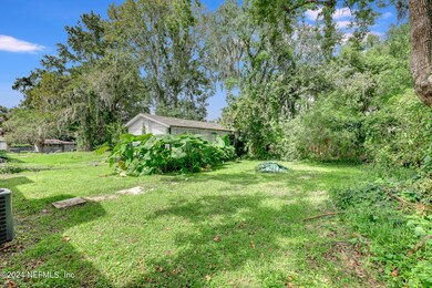 05 Backyard
