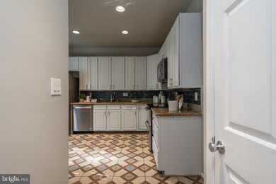7531 Bradley Blvd, Bethesda, MD 20817 - photo 7