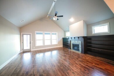 824 NE 21st St, Moore, OK 73160 - photo 3