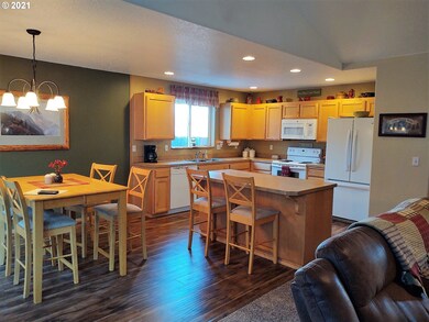 235 Elkview Dr, Canyon City, OR 97820 - photo 7