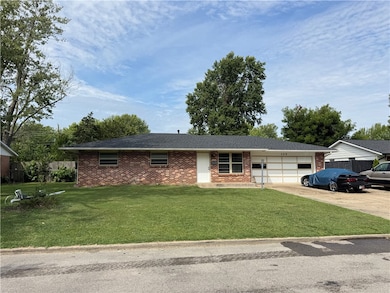 506 Dyer St, Springdale, AR 72762 - photo 2