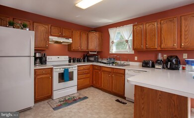 167 Chartwood Dr, Harrisburg, PA 17111 - photo 4