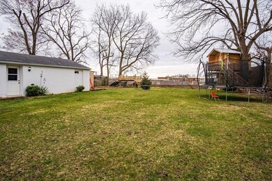 1503GreenleafRd-5
