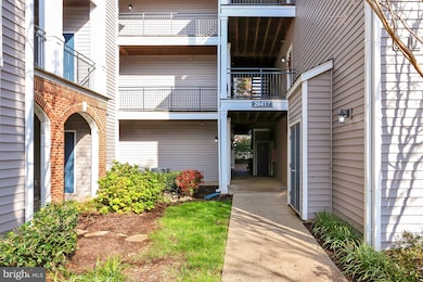 20417 Riverbend Square unit 301, Sterling, VA 20165 - photo 4