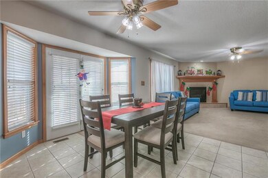 632 Hillcrest Cir, Lansing, KS 66043 - photo 6