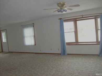 1319 Washington St, Covington, IN 47932 - photo 5