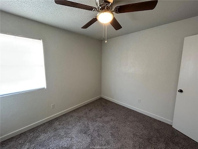 1535 Pine Ridge Dr unit C, College Station, TX 77840 - photo 6