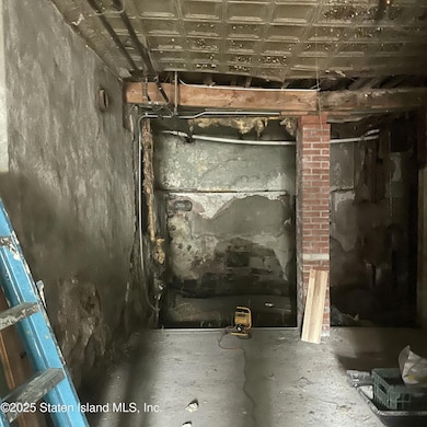 361 Broadway, Staten Island, NY 10310 - photo 6