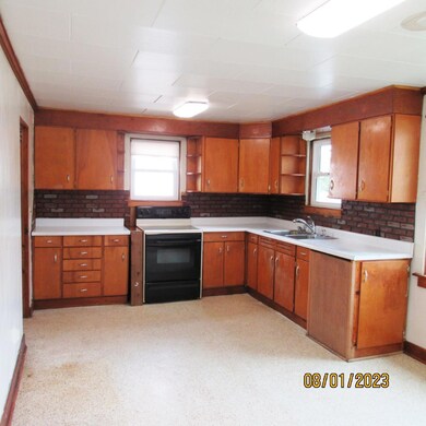 1303 E 1st St, Merrill, WI 54452 - photo 7