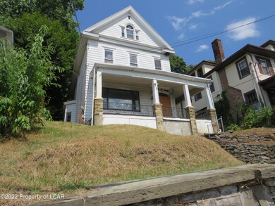 70 William St, Pittston, PA 18640 - photo 2