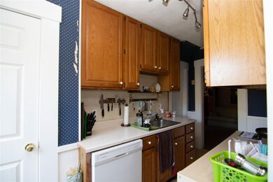 69 Turnpike St unit A, Allenstown, NH 03275 - photo 6