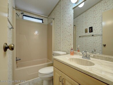 815 Hyacinth Cir, Sebastian, FL 32976 - photo 5