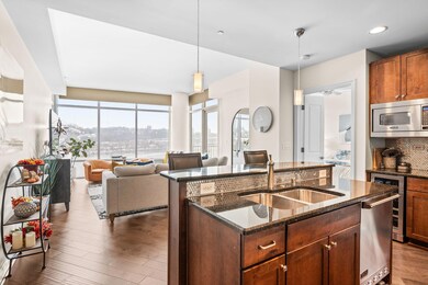 SouthShore unit 705, Newport, KY 41071 - photo 4