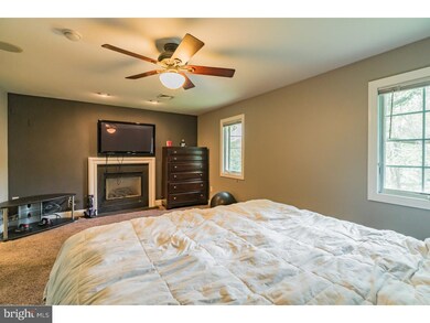 1017 Serpentine Ln, Wyncote, PA 19095 - photo 7