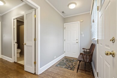 124 E Elm St, Wheaton, IL 60189 - photo 5