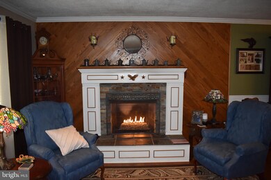 4305 Calvert Cir, Frederick, MD 21703 - photo 6