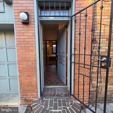 740 E Passyunk Ave unit A, Philadelphia, PA 19147 - photo 2