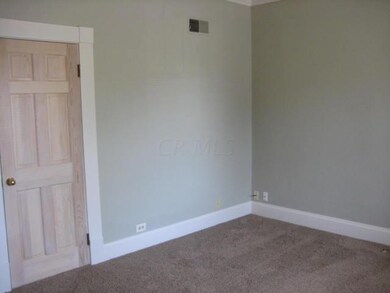 242 Reinhard Ave, Columbus, OH 43206 - photo 4