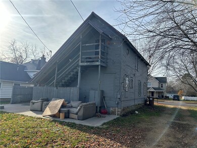 452 N Franklin St unit 1 & 2, Mondovi, WI 54755 - photo 4