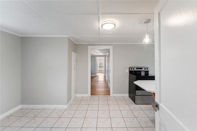370 Market St unit 2, Warren, RI 02885 - photo 3