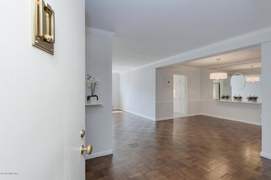 3 Putnam Hill Rd Greenwich CT-large-017-