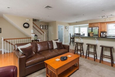 10 Ricciuti Dr unit 5, Quincy, MA 02169 - photo 5